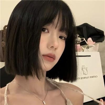 背带短裤丧尸来袭